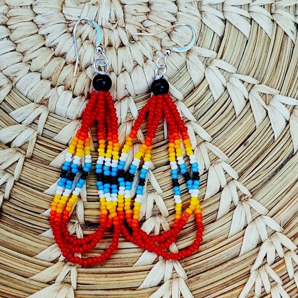 NWT, HANDCRAFTED SEED BEAD TRIPLE LAYER EARRINGS. - Picture 1 of 1